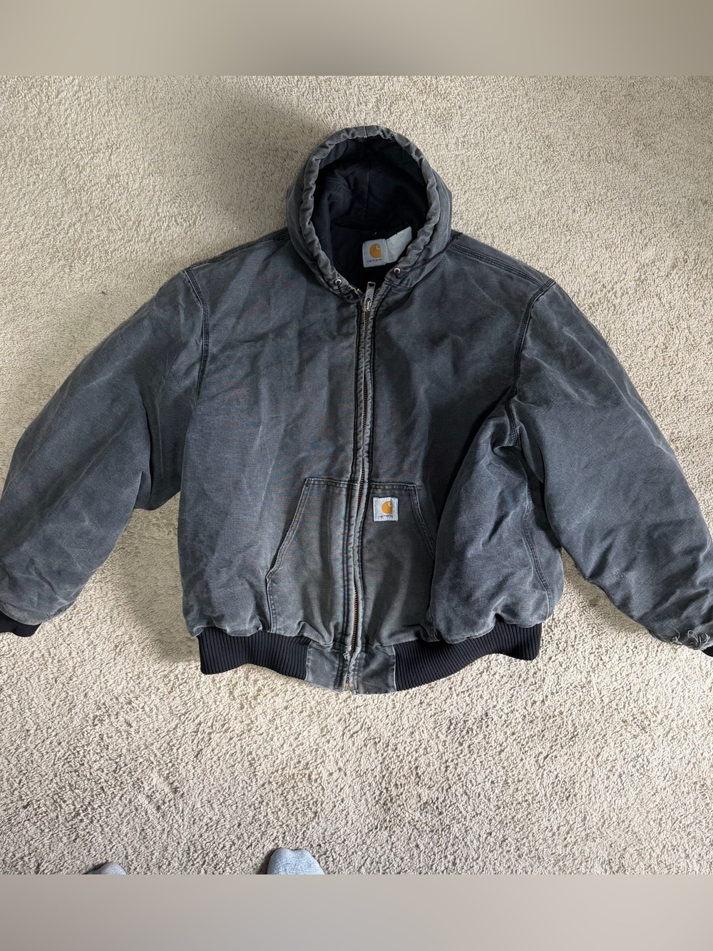 Carhartt vintage Men's Hooded Puffer Jacket in Charcoal Gray